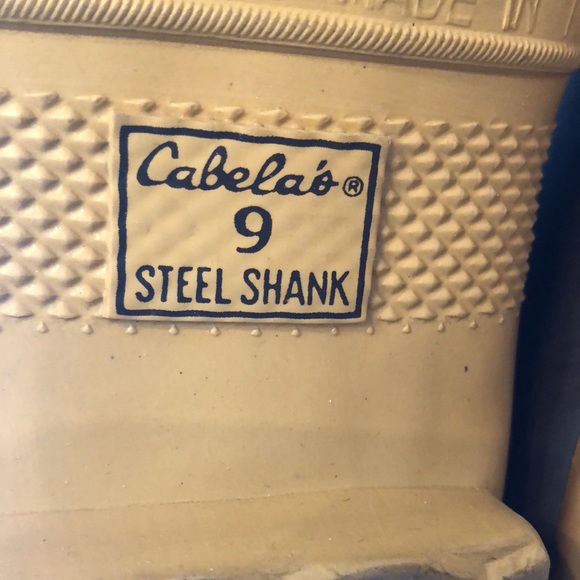 Cabella’s Boots - Picture 5 of 6